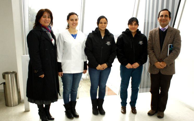 equipo clínica kinésica y autoridades UST Valdivia