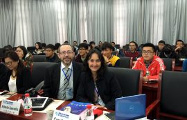 Roberto Saavedra y Carolina Ríos en china