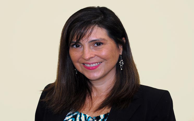 Claudia Encina, directora de la Escuela de Nutrición y Dietética de Universidad Santo Tomás Viña del Mar.