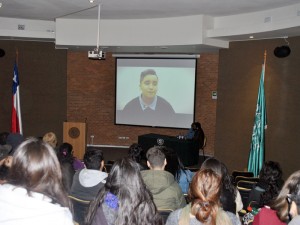 Exhibición documental "Niños Rosados Niñas Azules" en Viña del Mar.