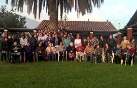 Alumnos de Técnico en Enfermería mención Terapias Complementarias y Técnico en Enfermería y Procedimientos de Apoyo a la Rehabilitación en Fundación Amor al Postrado.