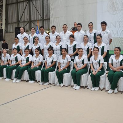 Estudiantes de la carrera Técnico en Enfermería.