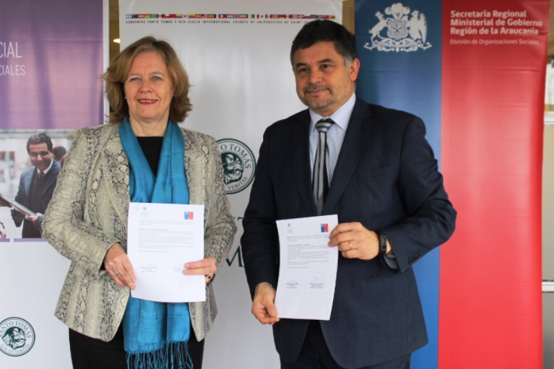 La rectora de Santo Tomás Temuco, Rosemarie Junge y el Seremi de Gobierno de La Araucanía, Mario González