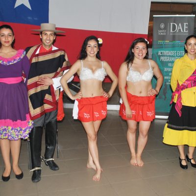 Grupo folclórico DAE en celebración Fiestas Patrias