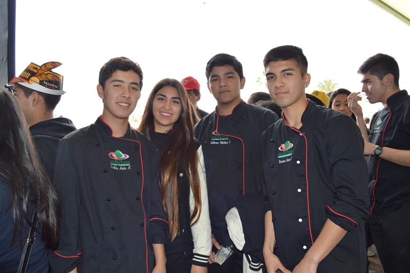 estudiantes participan de Echinuco 2016