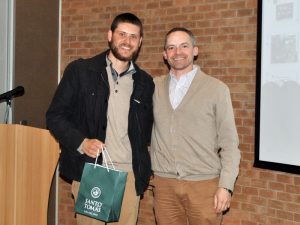Víctor Schackels y Gonzalo Chávez, jefe de carrera Medicina Veterinaria UST Viña del Mar