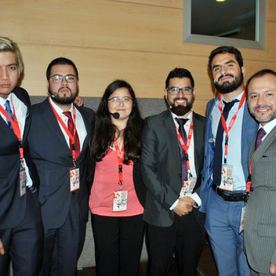 Equipo Santo Tomás Viña en 5º Torneo Internacional de Debates Santo Tomás