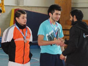 Equipo de Taekwondo de Santo Tomás Viña del Mar al momento de ser premiados