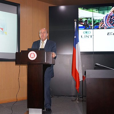 Rector Nacional de la UST, Jaime Vatter, junto al Director de Proyectos Internacionales, Roberto Lafontaine, visitaron la Universidad Normal del Este, en Shanghai