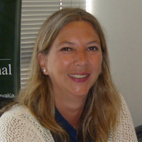 Vivian Neumann Coller, Terapia Ocupacional UST Viña del Mar