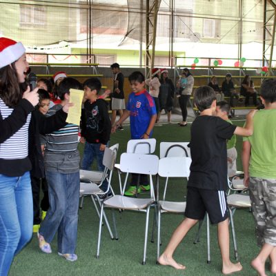 Fiesta de Navidad en Limonares, organizada por la Escuela de Enfermería UST Viña del Mar