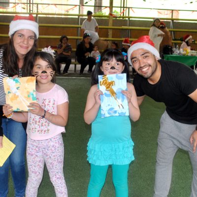 Fiesta de Navidad en Limonares, organizada por la Escuela de Enfermería UST Viña del Mar