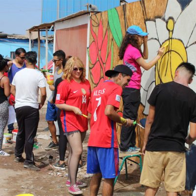 Alumnos en Mechoneo Solidario 2017 Santo Tomás Antofagasta