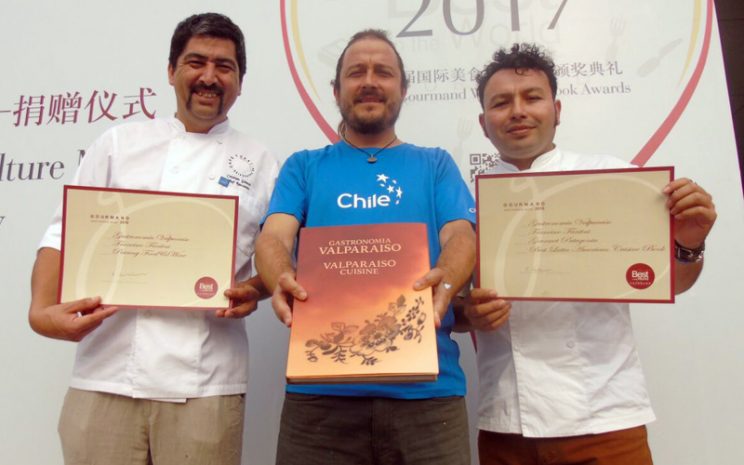 "Gastronomía Valparaíso" en Gourmand World Cookbooks 2017