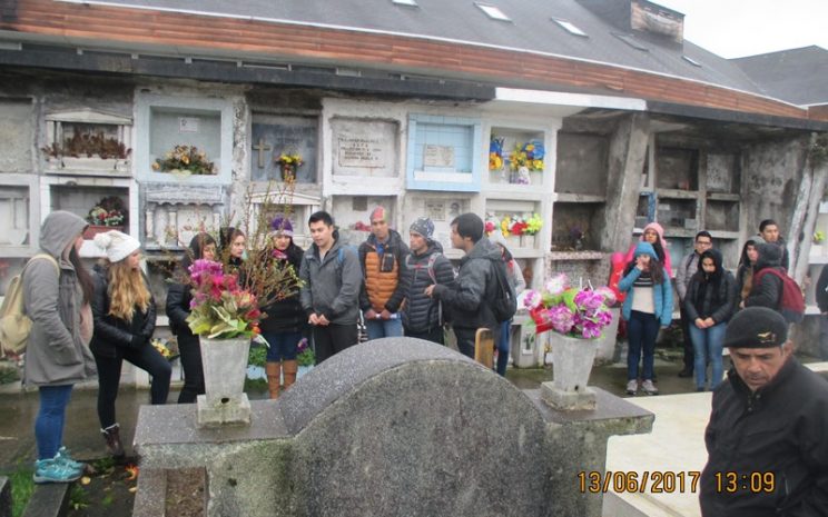 Tour cementerio, Turismo