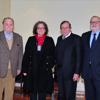 Jorge Urzúa, ex Rector UST Santiago; Virginia Garretón; Plinio Gecele, Director Académico UST Santiago, y Exequiel González, Vicerrector de Investigación y Postgrado UST.