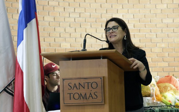Subsecretaria, Bernarda Pérez,presidió seminario Género y Discriminación en Chile