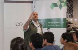 Cerca de 100 emprendedores participaron del taller.