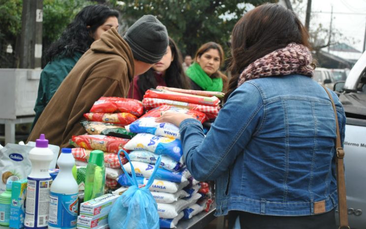 La campaña de recolección de alimentos va en directa ayuda del comedor solidario de la Parroquia San Leopoldo Mandic de Rahue Alto