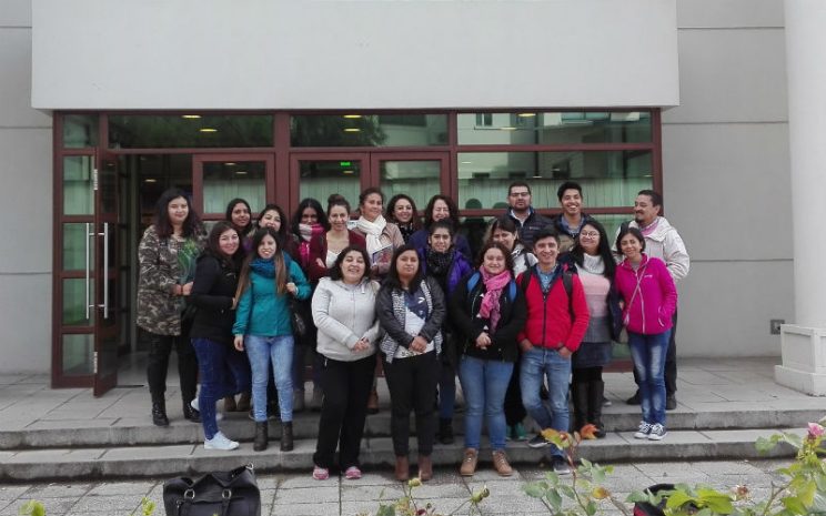 Estudiantes del Instituto Profesional Santo Tomás visitan dependencias del Tribunal de Familia