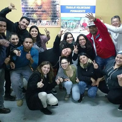 Mechoneo Solidario en Casa de Acogida al Migrante