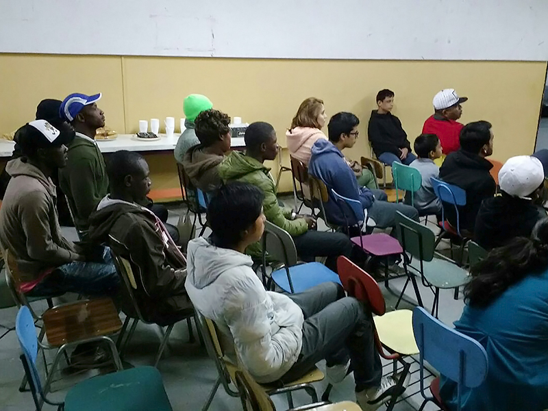 Mechoneo Solidario en Casa de Acogida al Migrante