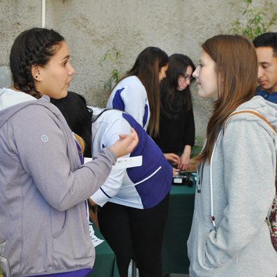 Feria "Súper Alimentos" Escuela de Nutrición y Dietética UST Viña del Mar