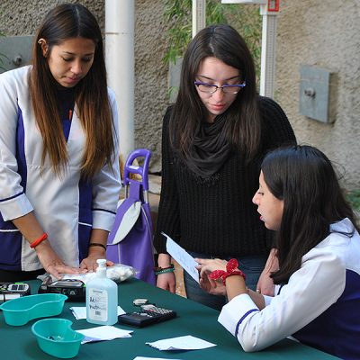 Feria "Súper Alimentos" Escuela de Nutrición y Dietética UST Viña del Mar