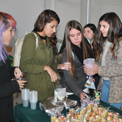 Feria "Súper Alimentos" Escuela de Nutrición y Dietética UST Viña del Mar