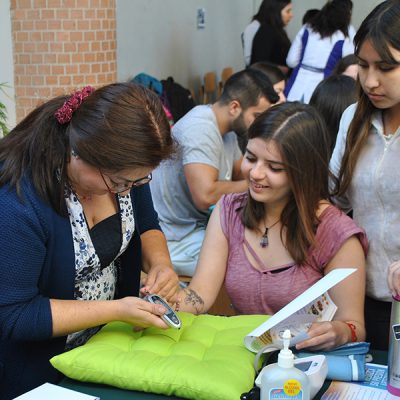 Feria "Súper Alimentos" Escuela de Nutrición y Dietética UST Viña del Mar