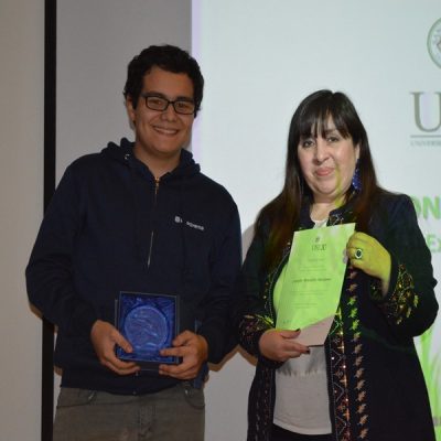 Premio “Búsqueda de la excelencia a partir del esfuerzo” para estudiantes de primer año de carreras UST