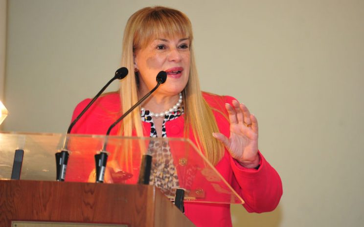 Ministra Angela Vivanco