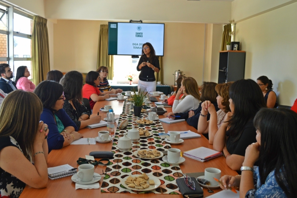 directora-académica-general-cft-ip-santotomas