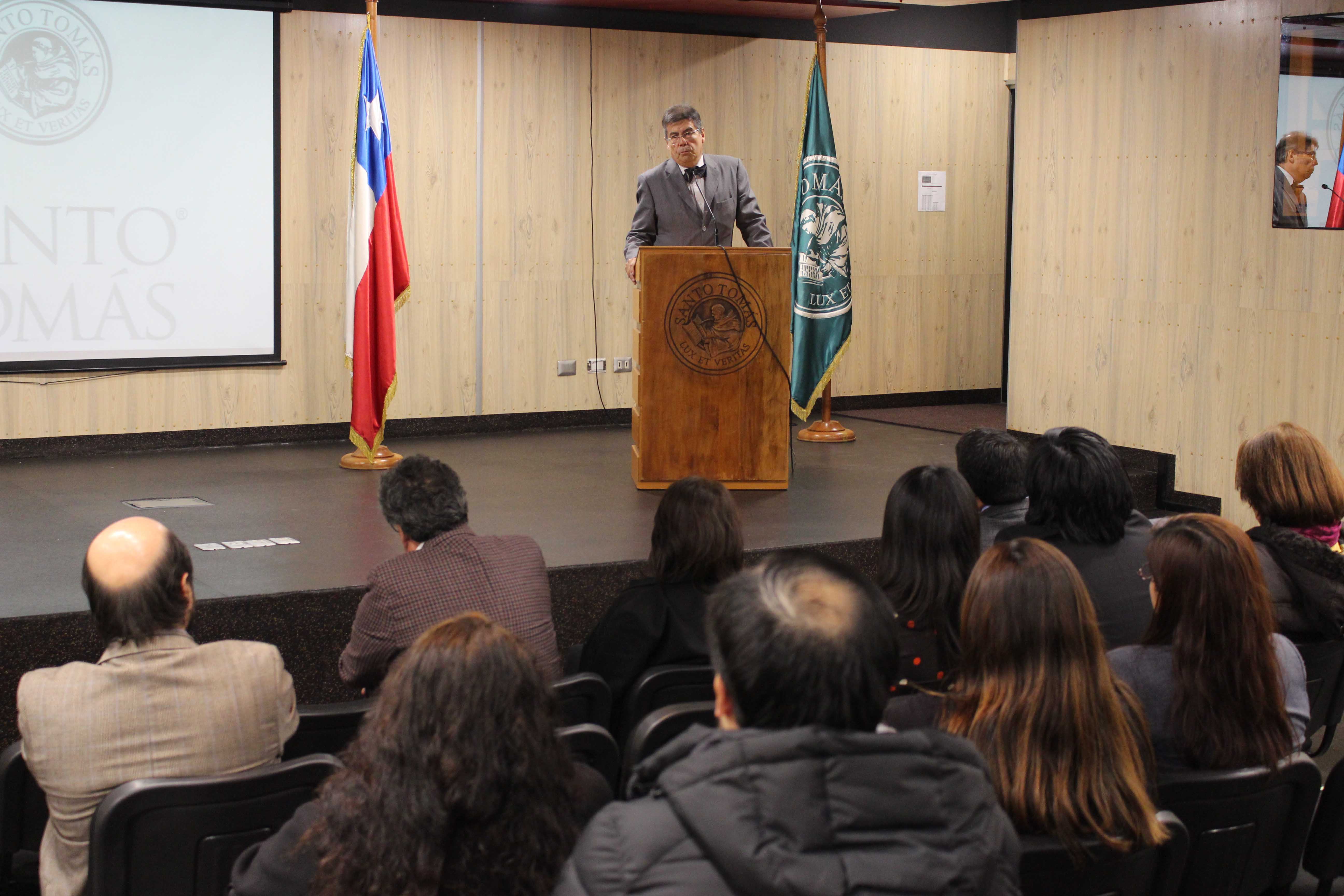 Luis Riveros Cornejo