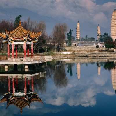 Three_Pagodas_of_Chongsheng_Temple_Dali_Yunnan_Province_China