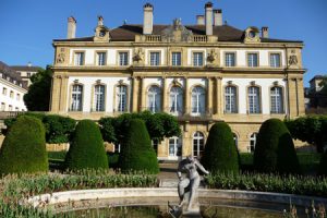 Sede del Centro Internacional de Estudios del Deporte (CIES) en Suiza.