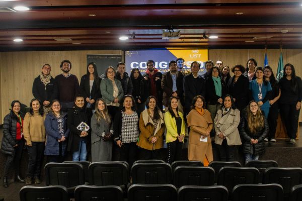 En Valdivia presentaron programa e invitan a postular trabajos