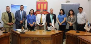 Durante la firma se hicieron presentes representantes del DAEM de San Nicolás, personal directivo y docentes del Santo Tomás